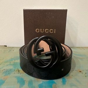 Black on Black Unisex GUCCI belt
